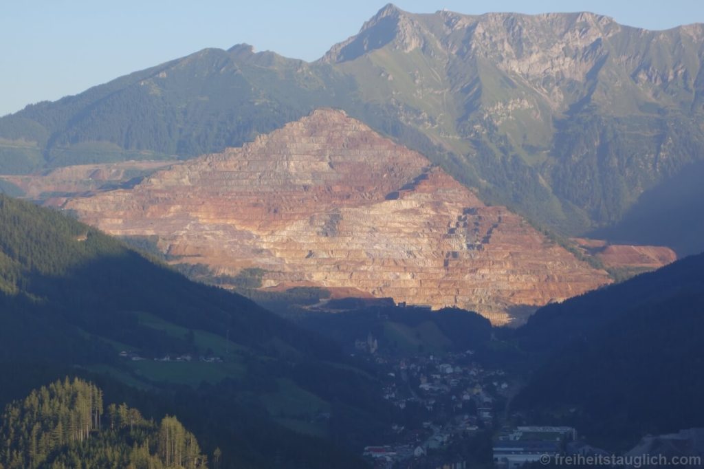 eisenerz-bergwerk-abendstimmung