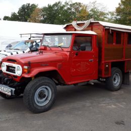 Buschtaxi-Treffen- Land Cruiser mit Nostalgie